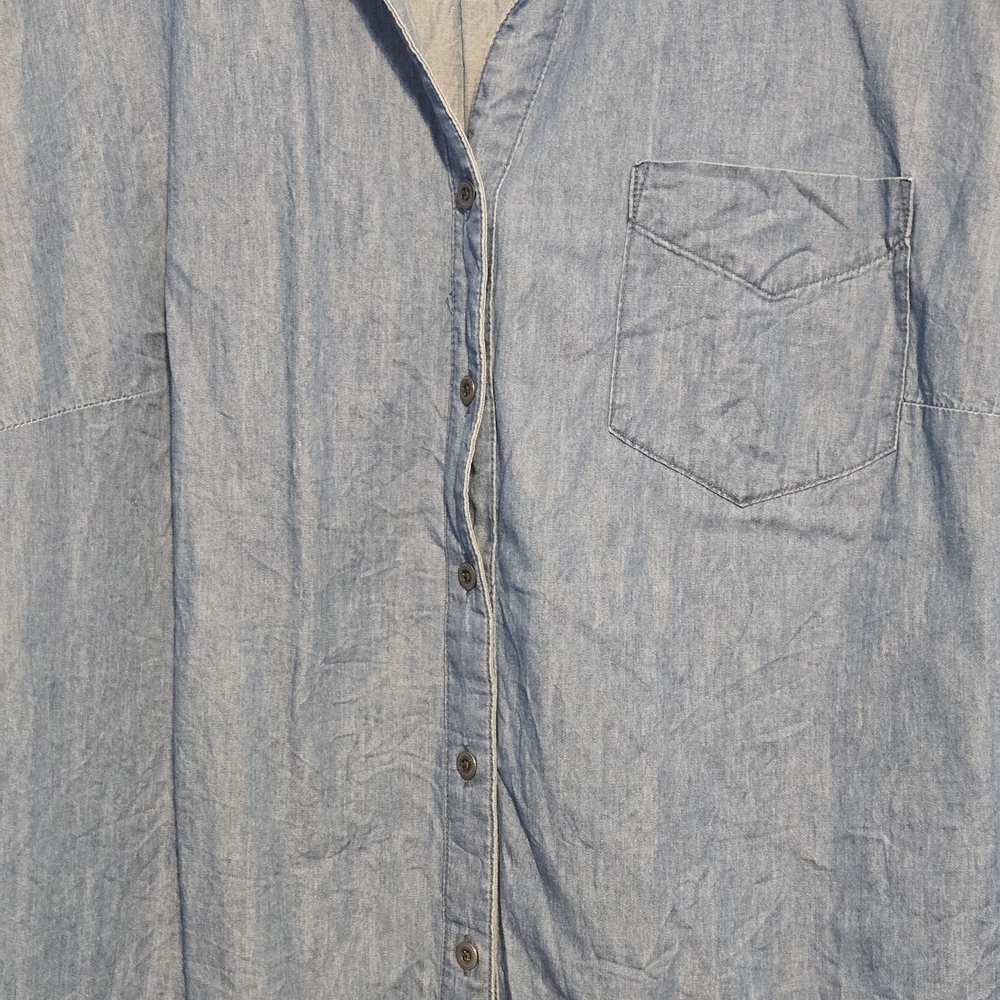 CJ Banks Women’s Chambray Denim Button Down Shirt 3X Blue Lightweight Casual Top - Picture 4 of 6